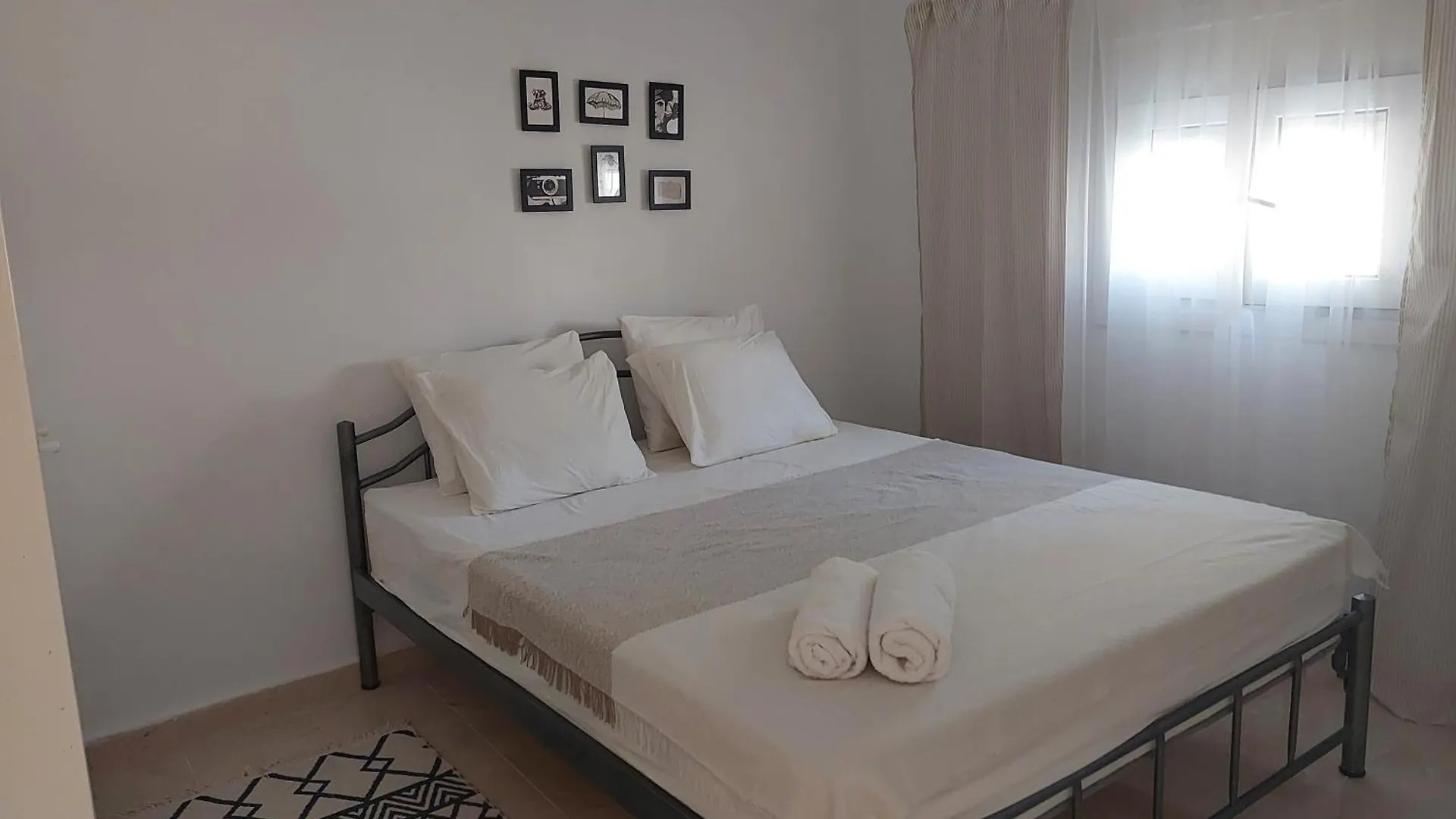 Penzion Roni'S Place Nea Kallikrateia